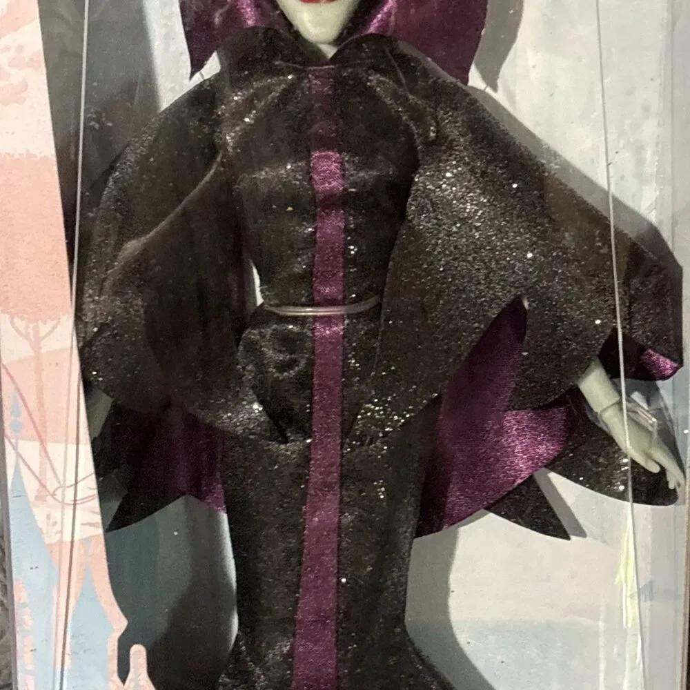 Disney Parks Store Maleficent Princess Classic Doll Collection Rare HTF NEW!